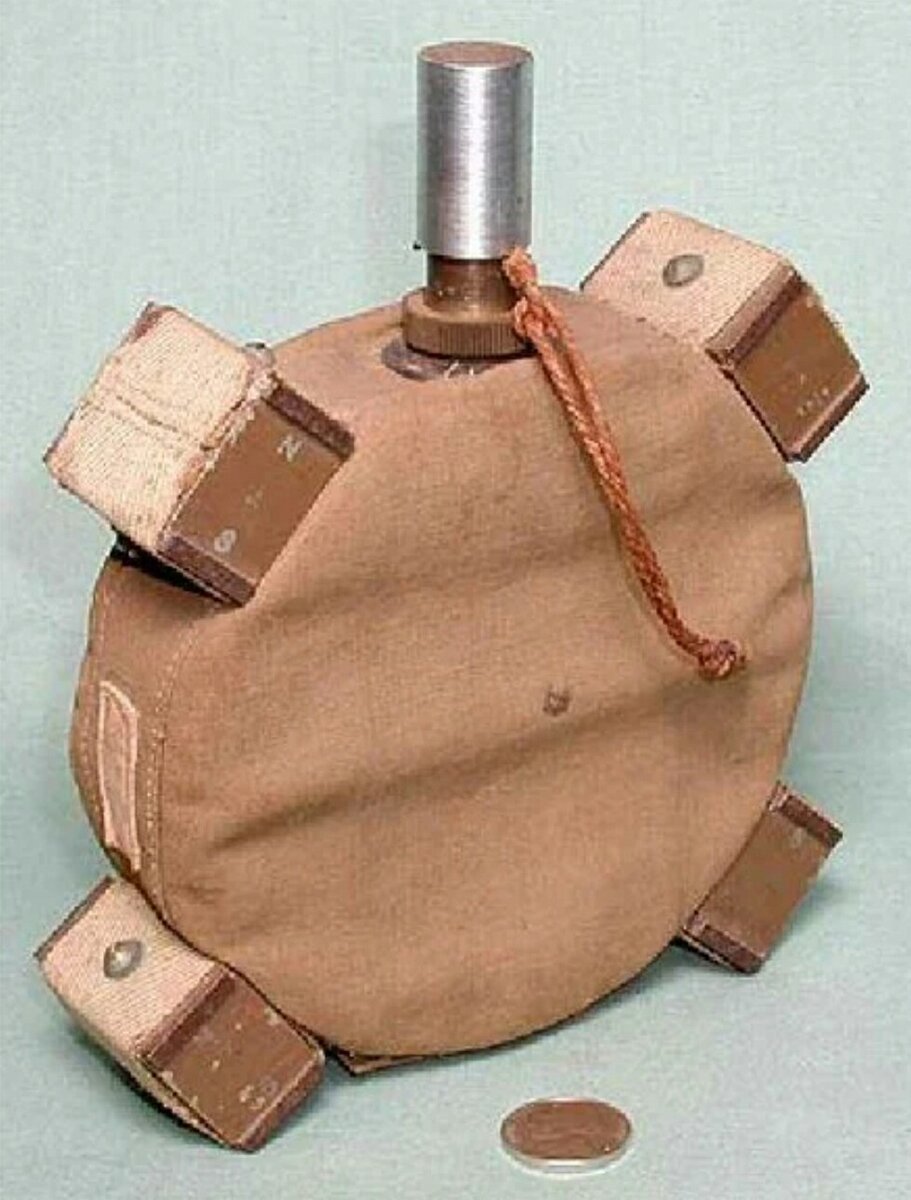 Огромный камень на спине. Кавминводы минеральная вода. Джилы су вагончики проживание. Шутки про альпинистов. Лодка доу по дубай марине.