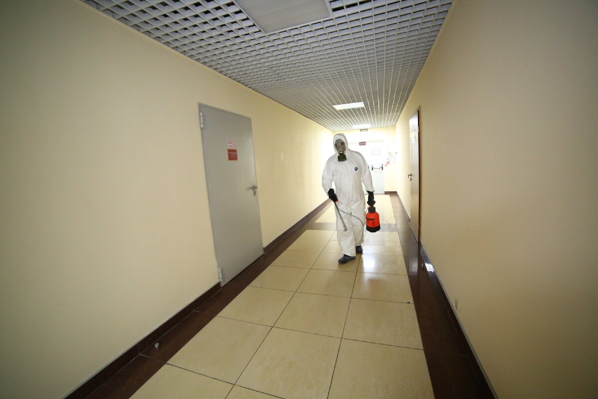 Санитарная обработка мест общего пользования.