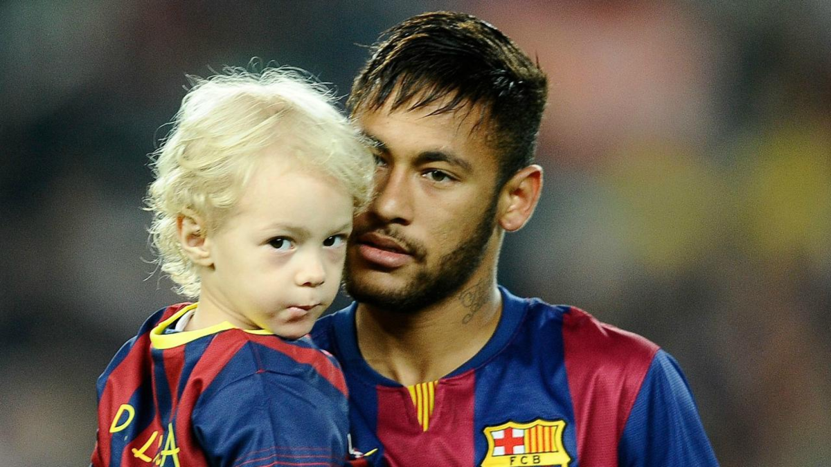 Неймар и его сын. Источник фото Яндекс.Картинки