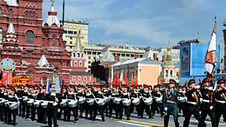 Владимир Путин объявил дату проведения Парада Победы в РоссииА также дату шествия "Бессмертного полка"