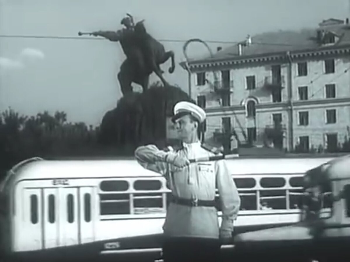 Кадр из советского фильма Киевской к/ст им. А. Довженко