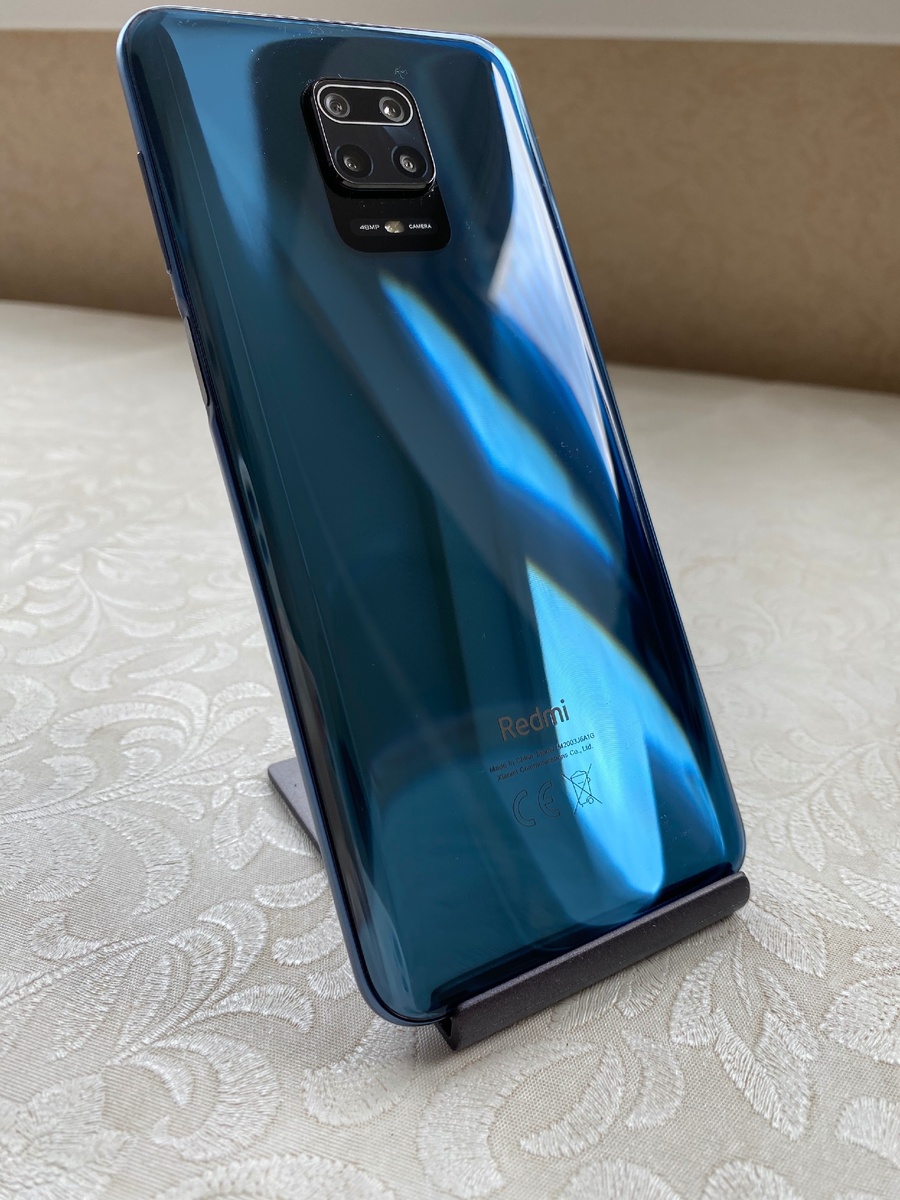 Да, это серый цвет. Переливается в синий 