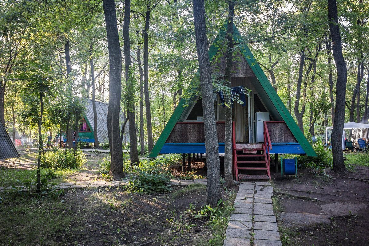 Фото из открытого источника.Домики в форме шалаша