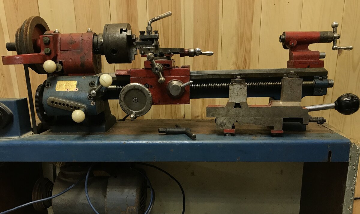 Токарный станок TSA-16