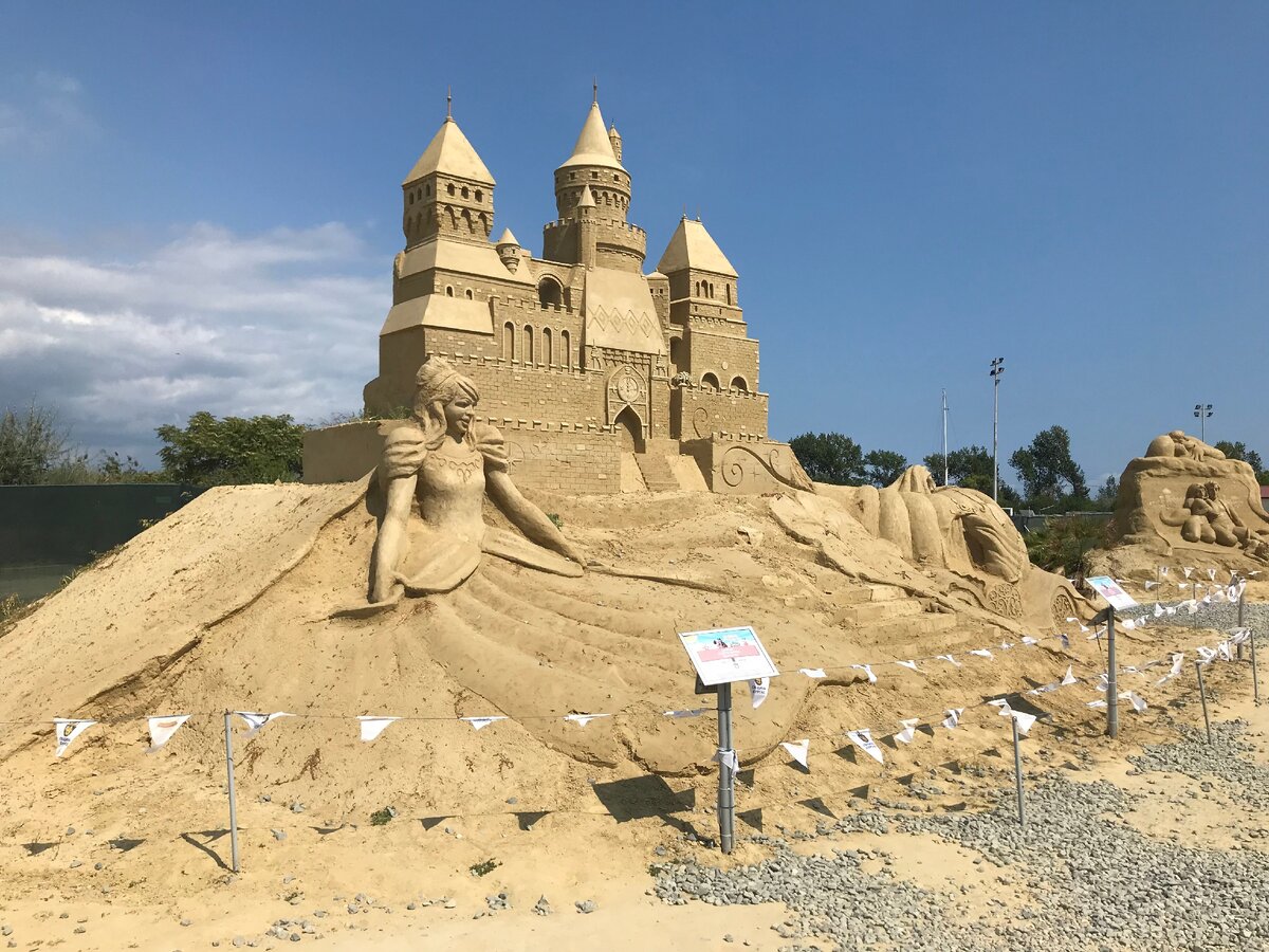 Выставка песчаных скульптур в Бургасе... Фото автора