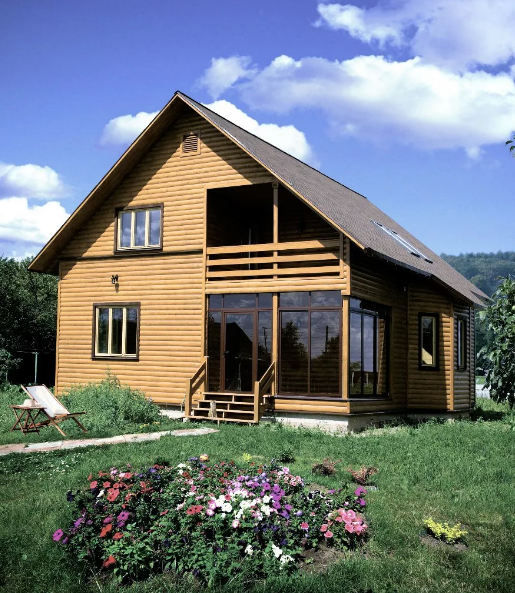 Компания работает на рынке индивидуального жилищного строительства с 1992 года