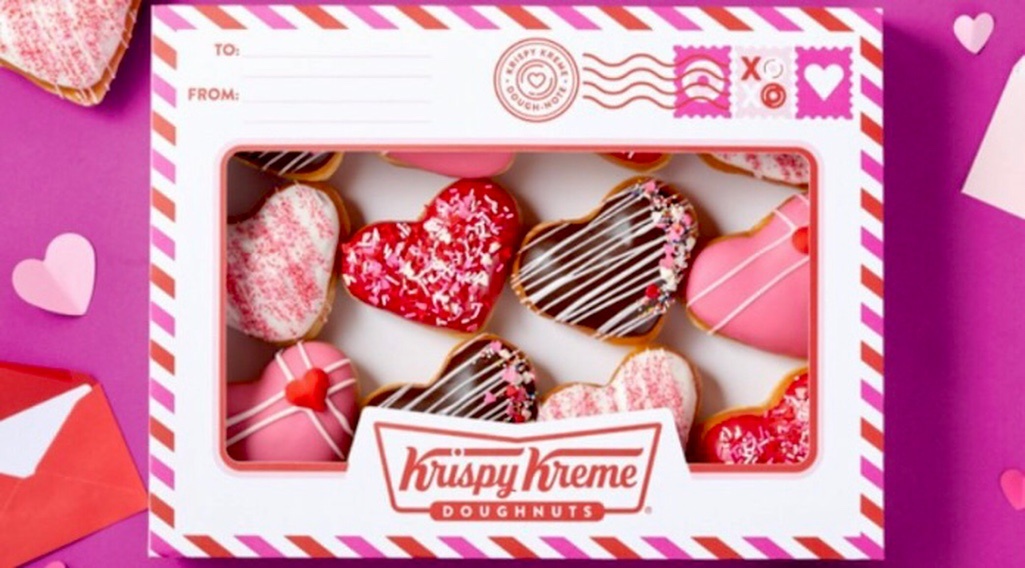 Подарочная коробка в форме конверта. Фото с сайта Krispy Kreme.