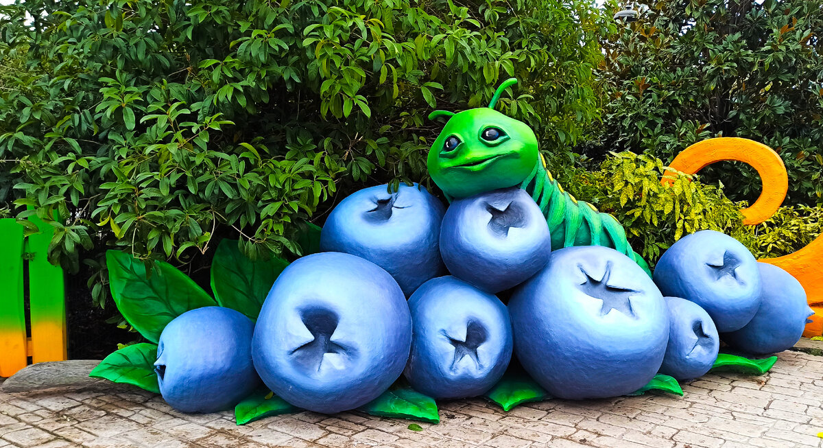 Работа скульптора Руслана Воропаева арт бетон Сочи парк https://www.sochipark.ru 2021г.