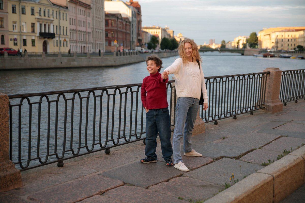 амина тендерлибае. трусова александра последние. саша и андрей вместе. харитонова александра дом 2 и барзиков. саша трусова награждение.