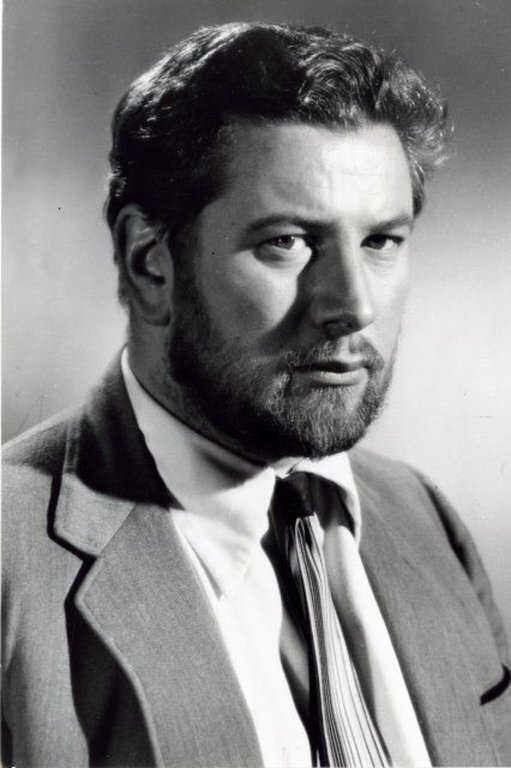 Питер Устинов