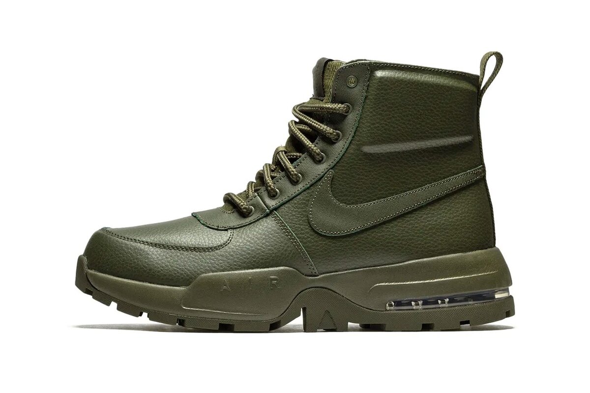 Nike shop boots khaki