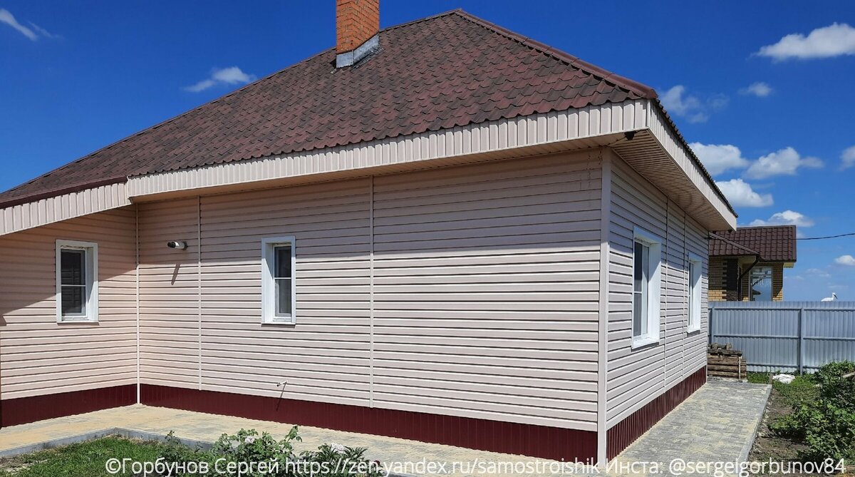 Наш в сущности достаточно скромный и бюджетный домик. @ Горбунов Сергей