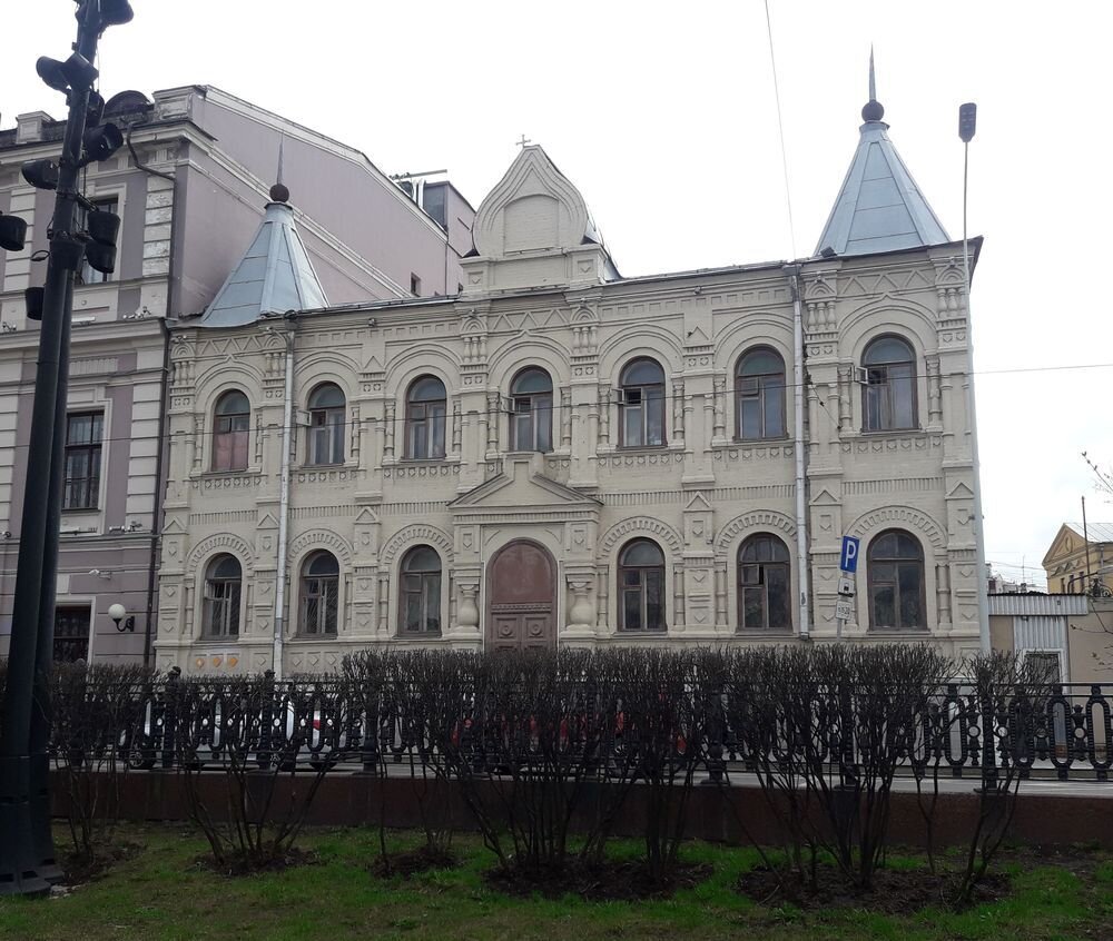 Дом на бульваре, фотография автора