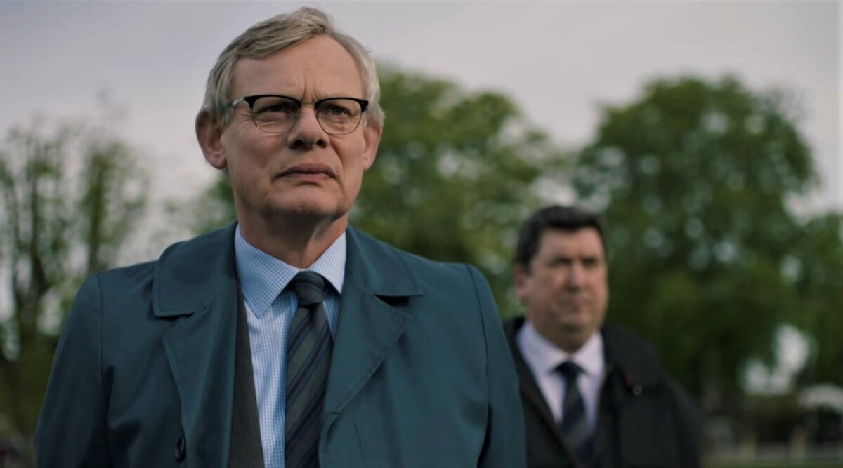 Скриншот из сериала "Manhunt".