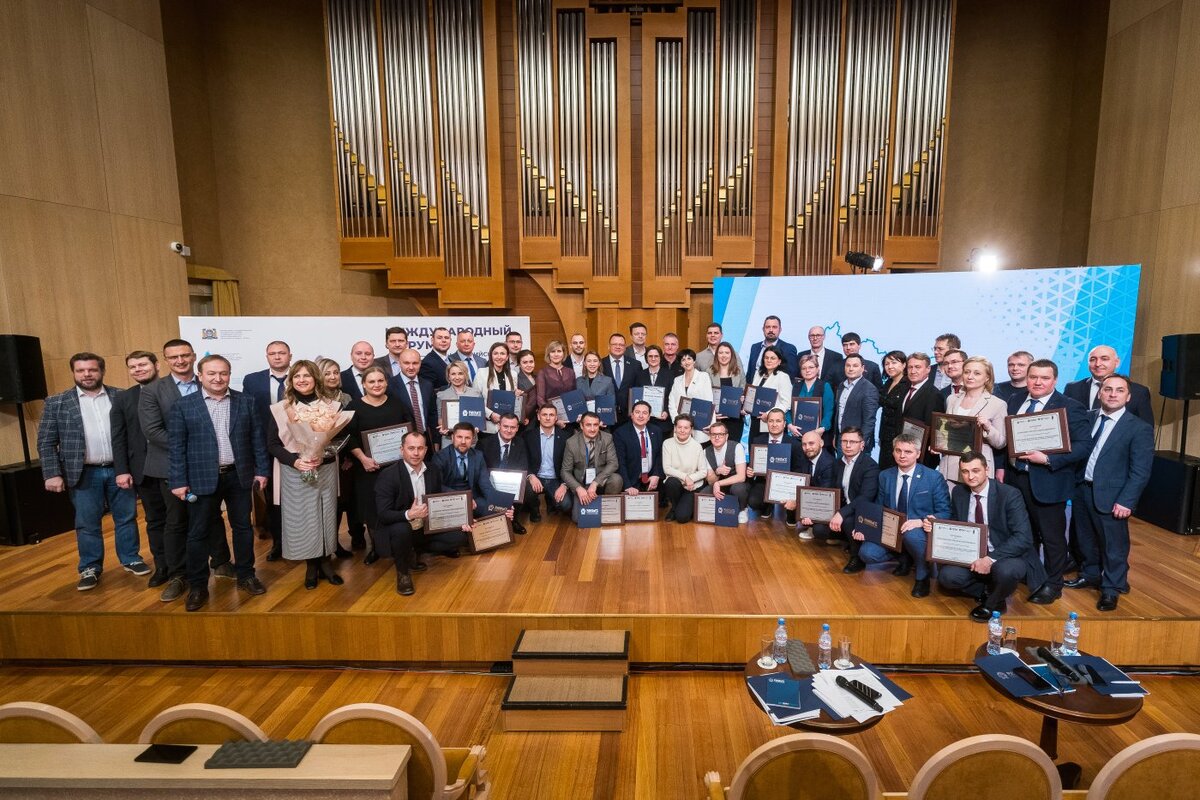    Наталья Комарова оценила проекты управленцев, прошедших обучение по программе «Лидеры изменений 2.0»