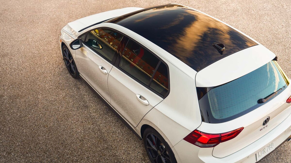 Volkswagen Golf GTI 380 2024