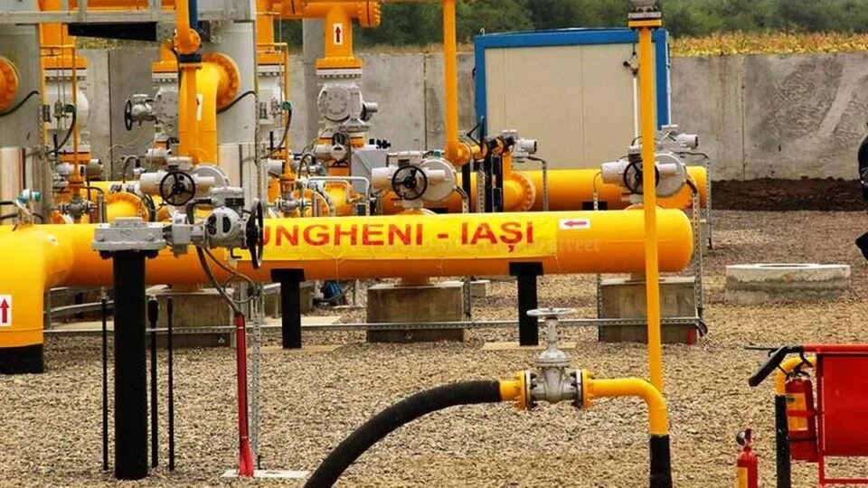 Газопровод и трубы цветные.  фото: картини  яндекса.