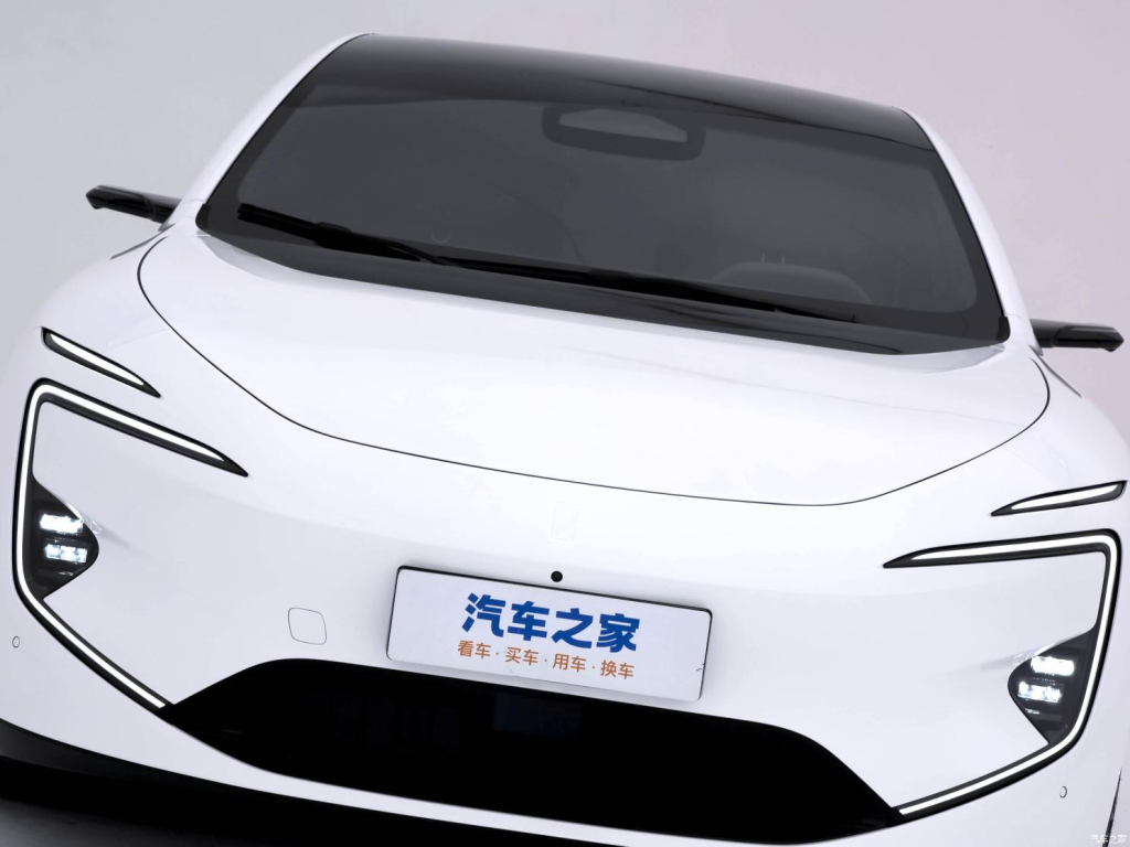 Mercedes Partners To Promote Avatar: The Way of Water, Releases New EQE SUV Spot