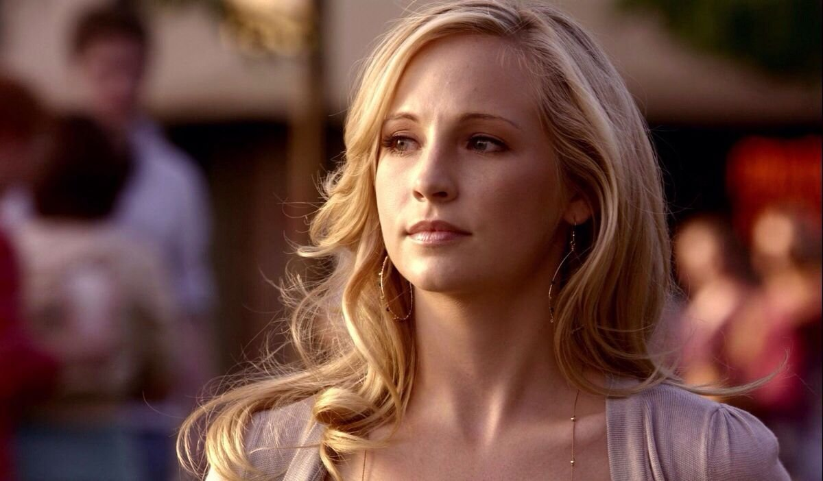 персонаж Кэролайн Форбс