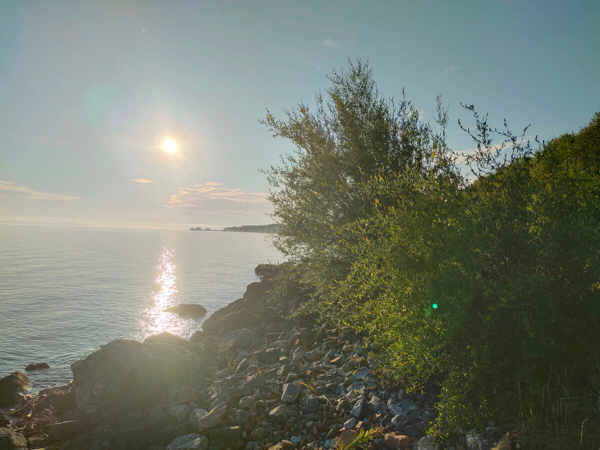 Рассвет на Байкале 