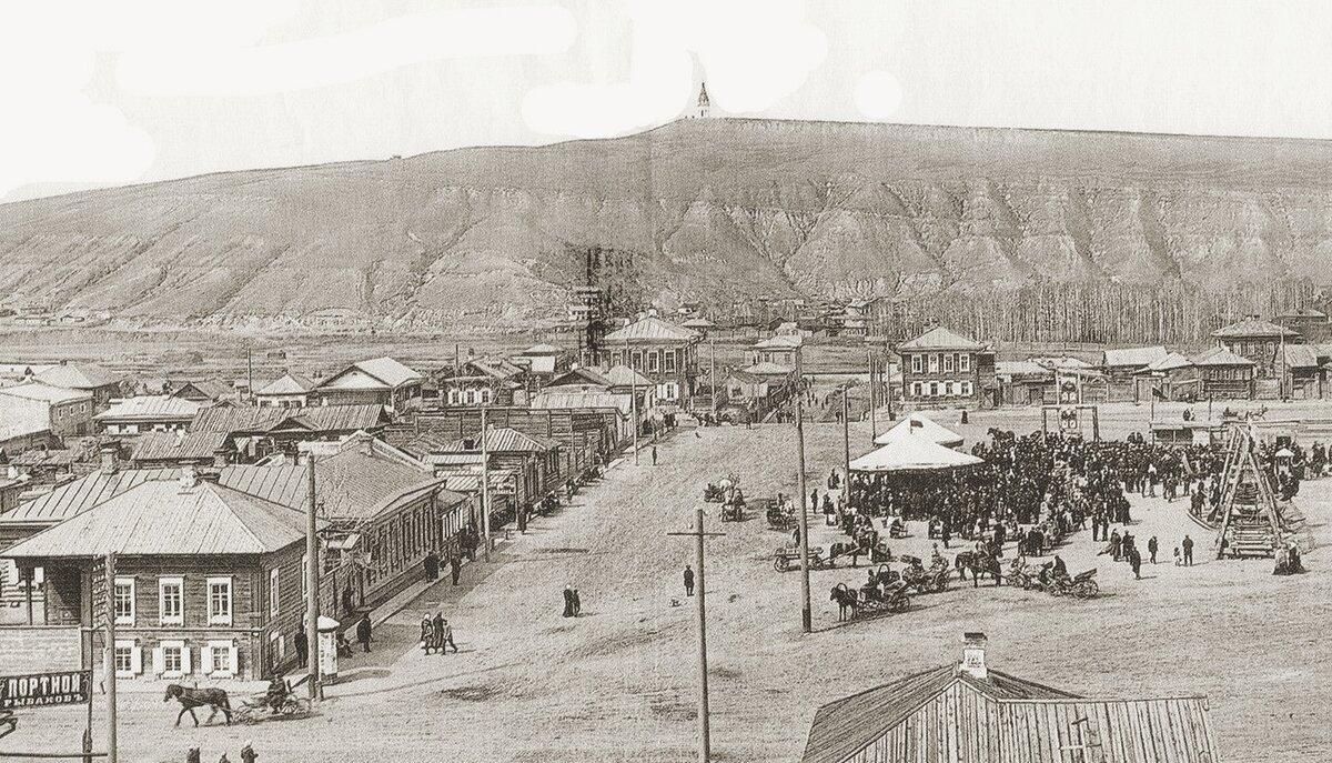 Фото с видом на часовню из Красноярска конца XIX века
