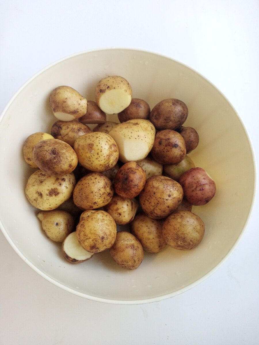 Молодой картофель.