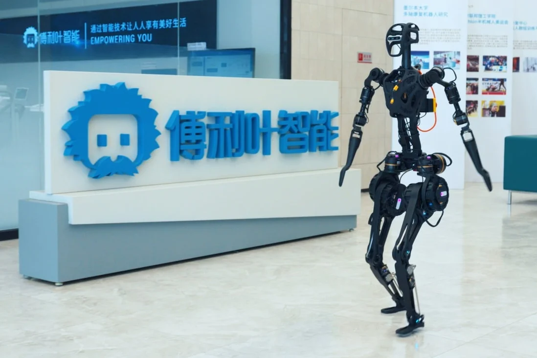 Fourier Intelligence’s GR-1 robot walks past the company logo at its headquarters in Shanghai. Photo: Handout
источник: https://www.scmp.com/tech/tech-trends/article/3230850/worlds-first-mass-produced-humanoid-robot-china-start-fourier-intelligence-eyes-two-legged-robots-ai