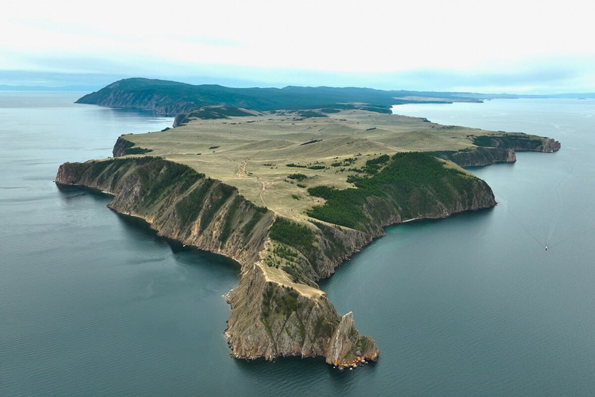 Восточное побережье острова Ольхон