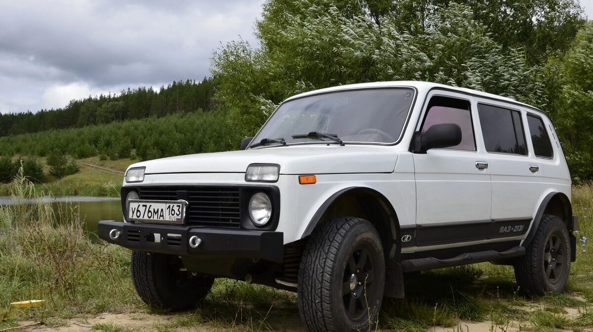 ВАЗ 2131 черная