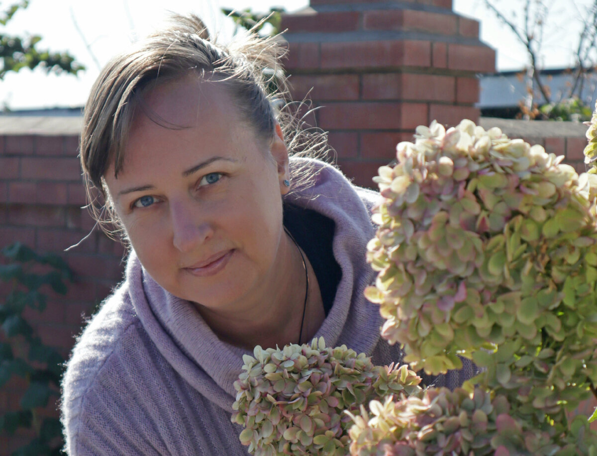 Участок становится роскошным с метельчатыми гортензиями!