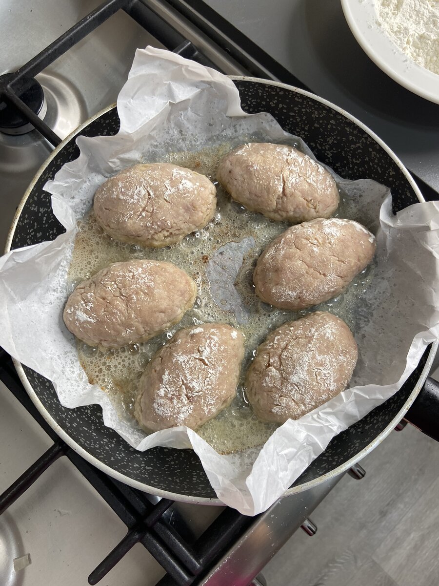 Перестала добавлять сырой лук в котлеты и за любым застольем гости ...