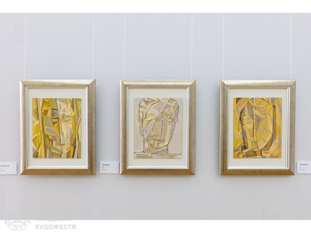 Произведения Надежды Цикулиной в пространстве залов Российской академии художеств (Москва, Пречистенка, 21). Фото: Виктор Берёзкин, пресс-служба РАХ. 2023.