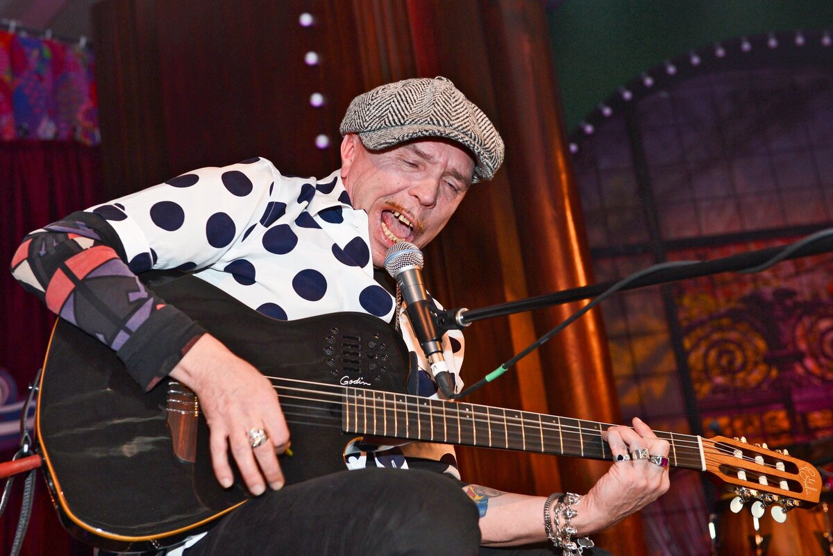  📷 📷 📷 📷 📷 📷 📷    Музыкант Гарик Сукачев госпитализирован