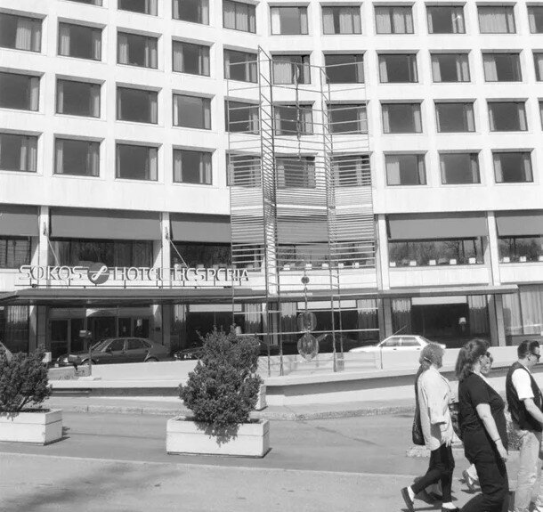 Hotel Hesperia, 1996 год