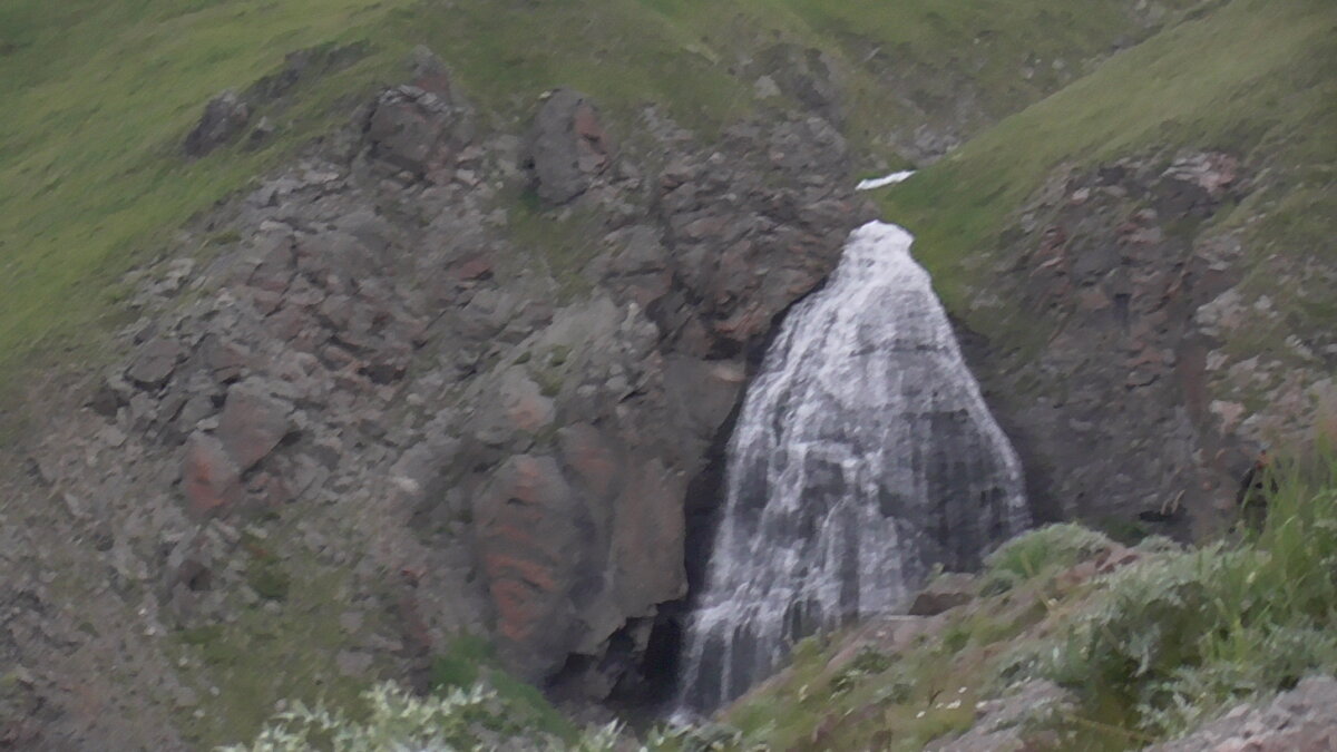 Водопад девичьи косы Кабардино Балкария