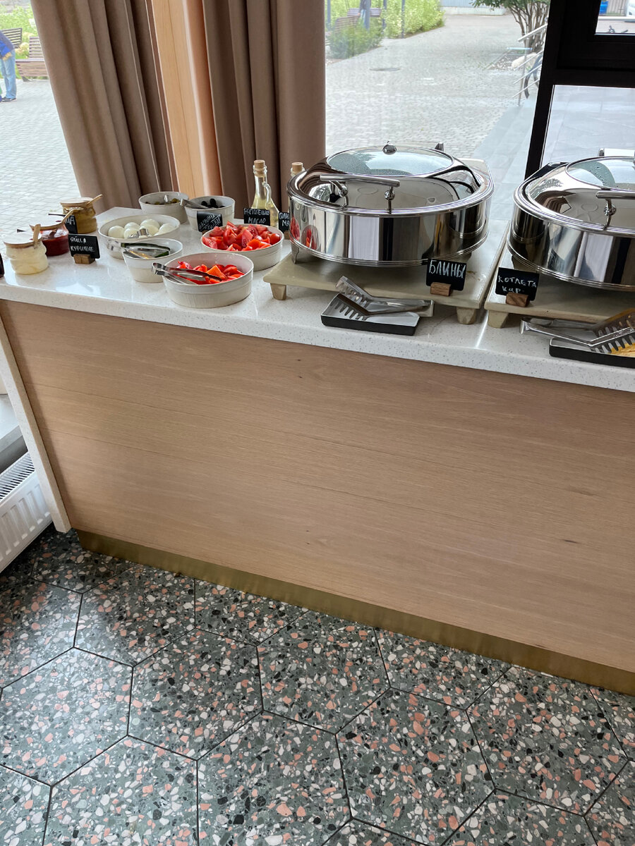 Горячее питание шведского сто