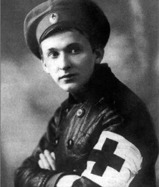 Вертинский в военной форме