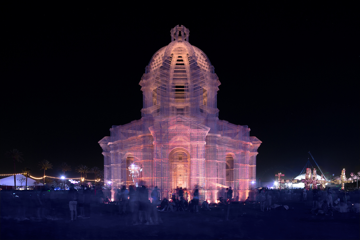 Инсталляция Edoardo Tresoldi, ETHEREA