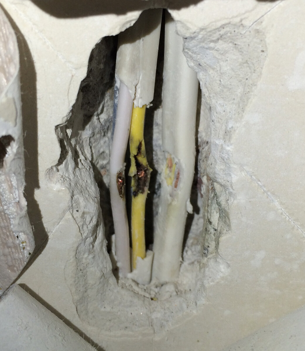 Повреждение скрытой проводки