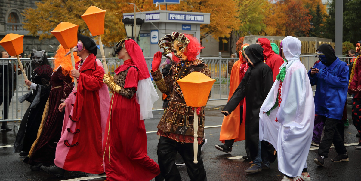 красивые осенние шляпки. осенний зонтик украсить. питер осень петроградка. парад осени картинки. парад осени марш листвы.