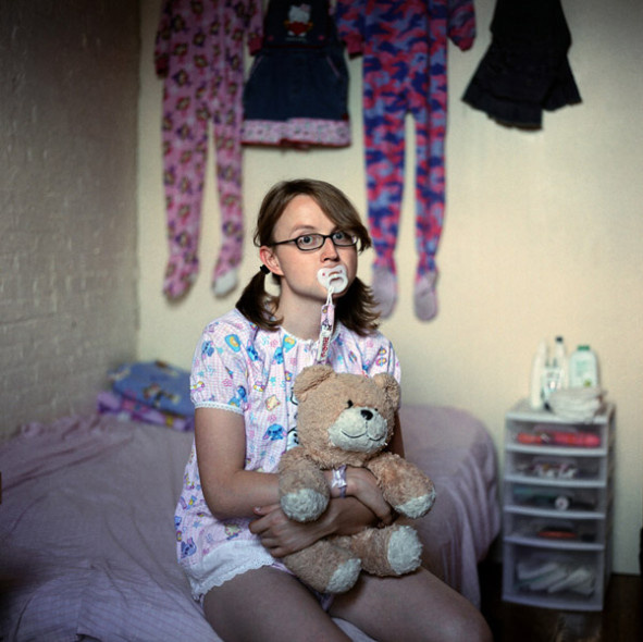 Райли Кило, транссексуал в образе девочки