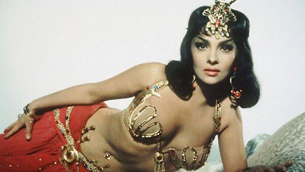 Джина Лолобриджида. Кадр из фильма.