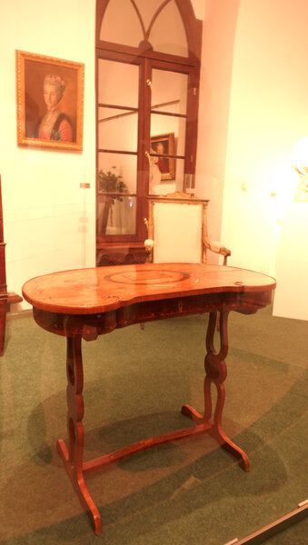 Столик-бобик "Souvenir D'Amitie" Россия. Конец XVIII века