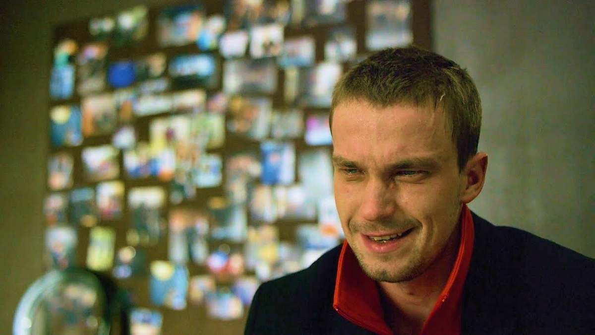 Анна невская ди каприо. Включи звоните ди. Андрей бурковский сериал дикаприо. Катя в сериале звоните ди каприо. Включи звоните ди.