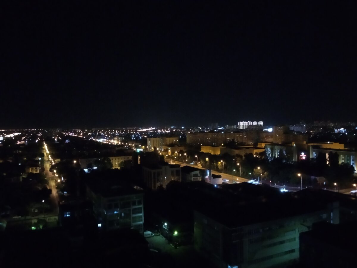 Вил из окна ночью