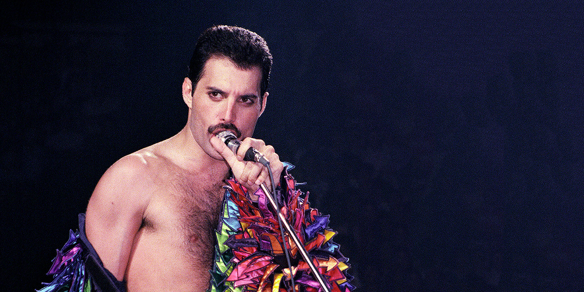 Меркьюри лучшие клипы. Freddie mercury 1958. фредди меркьюри болезнь. фредди меркьюри фото. фредди меркьюри 1975.
