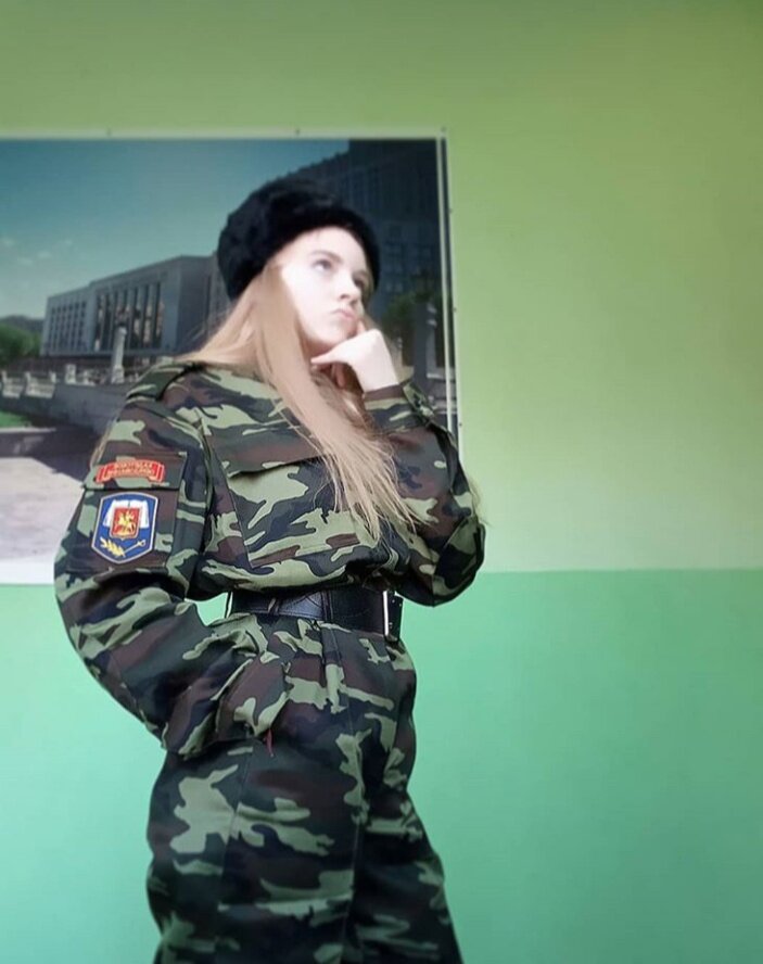 Первый день,как выдали форму.