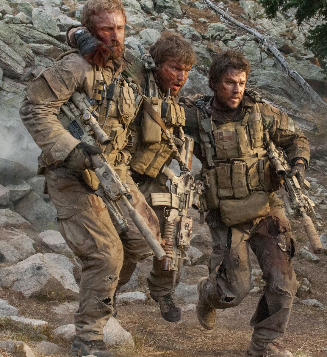 Кадр из фильма "Уцелевший" (2013)