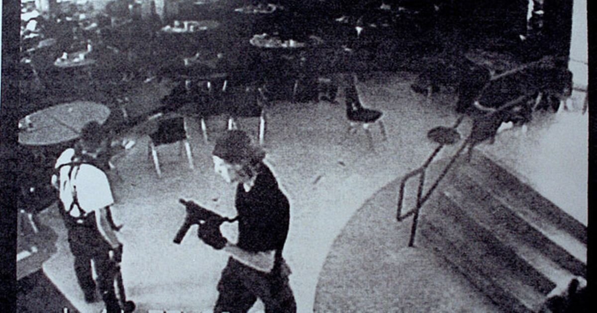 Яндекс.Картинки Эрик и Дилан в здании школы