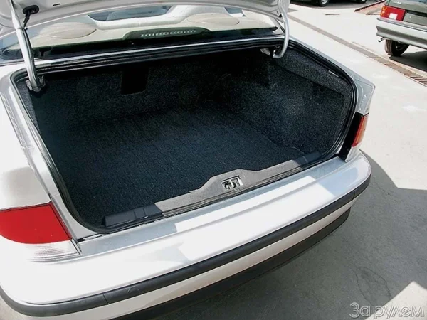 Багажник Iran Khodro Samand. Источник auto.ru